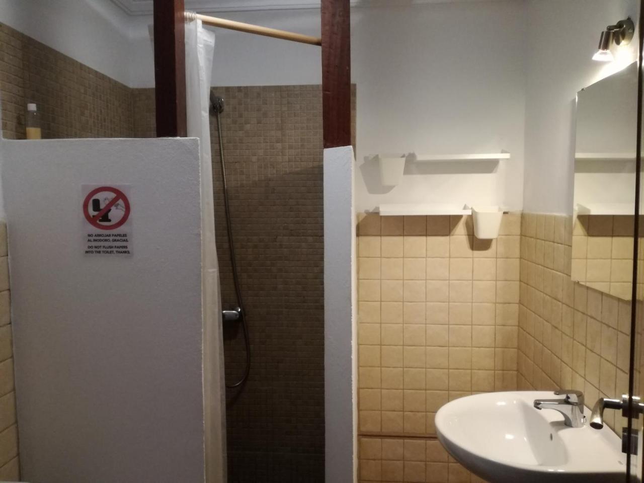 Surfhouse Hostel Famara Teguise  Zewnętrze zdjęcie