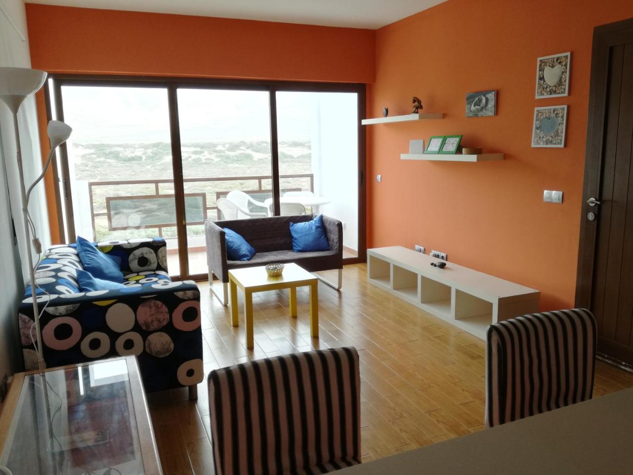 Surfhouse Hostel Famara Teguise  Zewnętrze zdjęcie